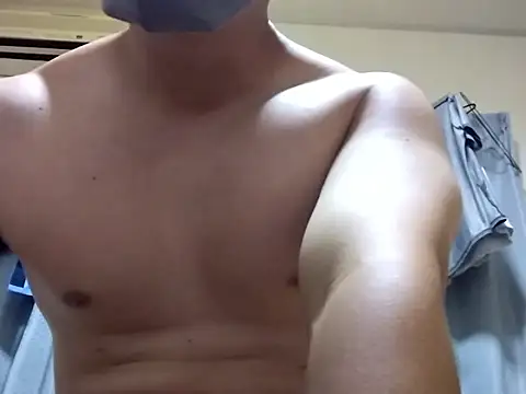 Snapshot of taaaaaa- chatting on September 19, 2025, 1:34 pm taaaaaa- online show from September 19, 2025, 1:34 pm