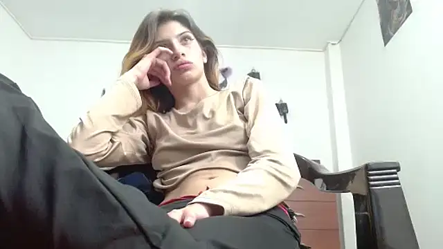 KratosAfroditacs online show from September 17, 2025, 3:52 am