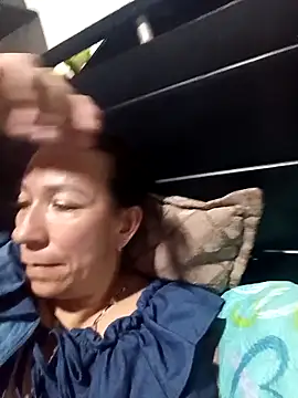 Antonela45 online show from April 13, 2026, 2:17 am