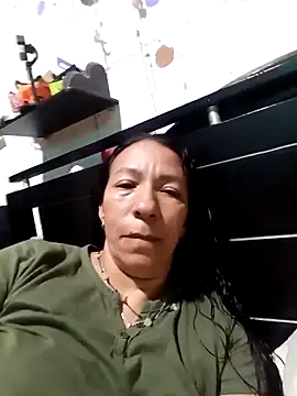 Snapshot of Antonela45 chatting on May 10, 2026, 10:04 pm Antonela45 online show from May 10, 2026, 10:04 pm