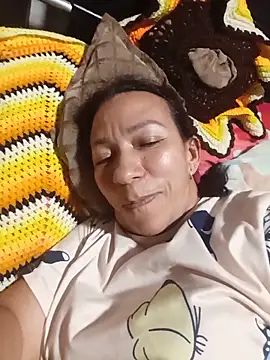 Snapshot of Antonela45 chatting on May 19, 2026, 11:22 pm Antonela45 online show from May 19, 2026, 11:22 pm