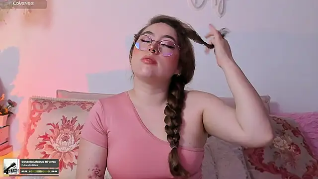 julieta cooper20 online show from November 12, 2025, 3:40 am