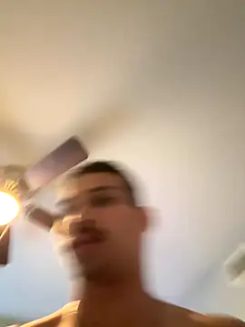 Snapshot of Maikolsalami2 chatting on October 31, 2025, 2:40 pm Maikolsalami2 online show from October 31, 2025, 2:40 pm