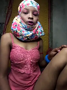 Cutesoma01 online show from April 17, 2026, 10:57 pm