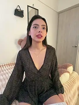 ZaraLuuv online show from March 24, 2026, 6:24 pm