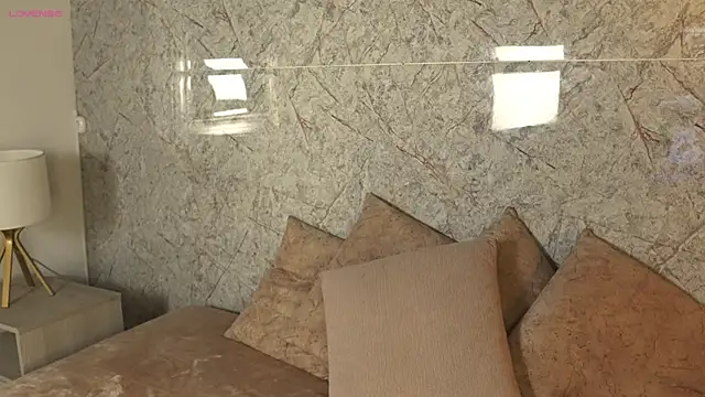 alison222  online show from February 7, 2026, 11:36 am