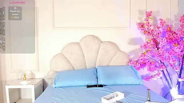 Candaceoweens online show from October 28, 2025, 3:43 am