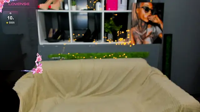 JuliyaMayss online show from March 27, 2026, 2:39 am