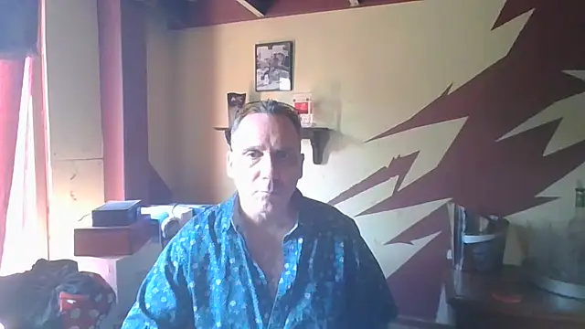 Snapshot of HunkofRock chatting on June 26, 2026, 3:27 pm HunkofRock online show from June 26, 2026, 3:27 pm