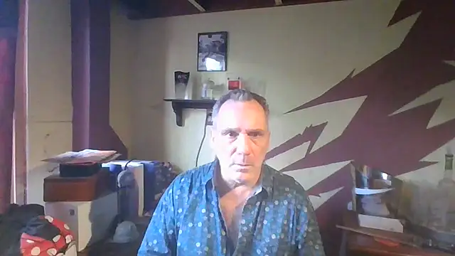 Snapshot of HunkofRock chatting on July 3, 2026, 11:27 am HunkofRock online show from July 3, 2026, 11:27 am