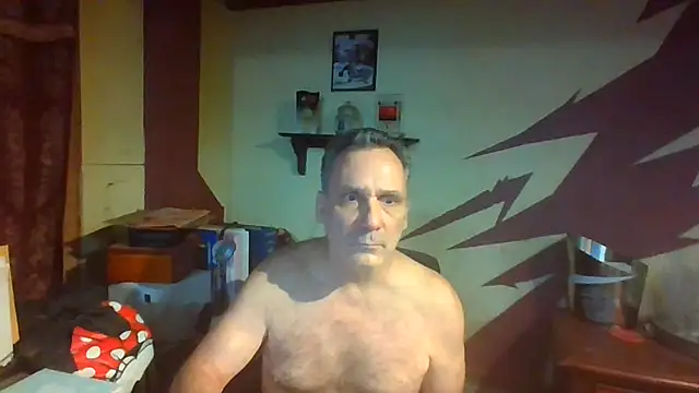 Snapshot of HunkofRock chatting on July 15, 2026, 3:12 am HunkofRock online show from July 15, 2026, 3:12 am