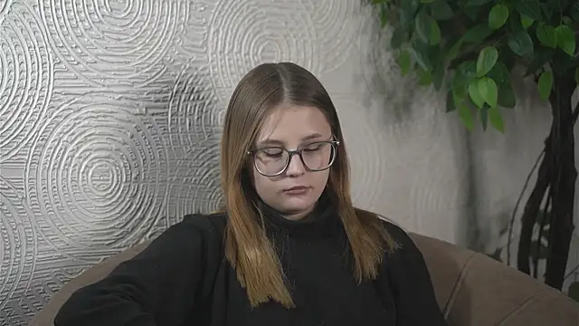 EdytBalle online show from March 5, 2025, 3:18 pm