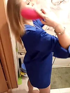 Juicy PeachLux online show from March 8, 2025, 11:27 am