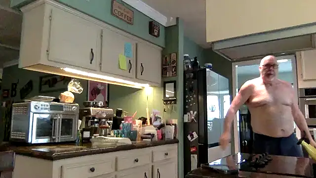 superbearboss online show from February 20, 2026, 4:40 pm