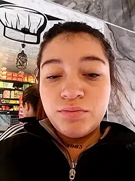 Snapshot of Karina_Leon chatting on November 29, 2025, 8:12 pm Karina Leon online show from November 29, 2025, 8:12 pm