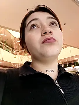 Snapshot of Karina_Leon chatting on November 30, 2025, 6:56 pm Karina Leon online show from November 30, 2025, 6:56 pm