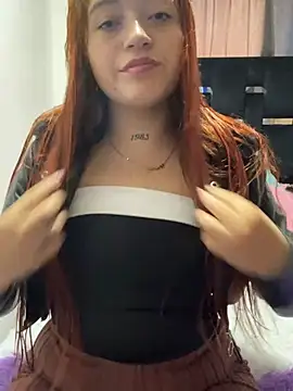 Karina Leon online show from February 21, 2026, 7:59 pm