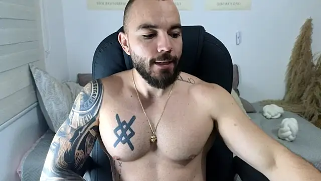 Isaac Carter online show from November 21, 2025, 10:47 am