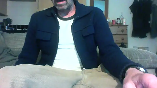 Snapshot of Grower_and_shower chatting on May 14, 2026, 10:49 pm Grower and shower online show from May 14, 2026, 10:49 pm