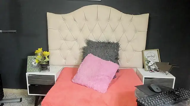 Alexa Bravva online show from March 15, 2025, 4:02 am