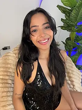  Emily Thompson  online show from July 20, 2026, 2:59 am