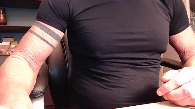 munichrubber online show from November 9, 2025, 4:16 pm