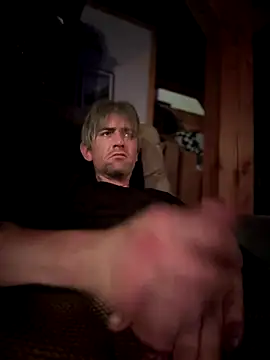 6poundtown9 online show from October 28, 2025, 8:55 pm