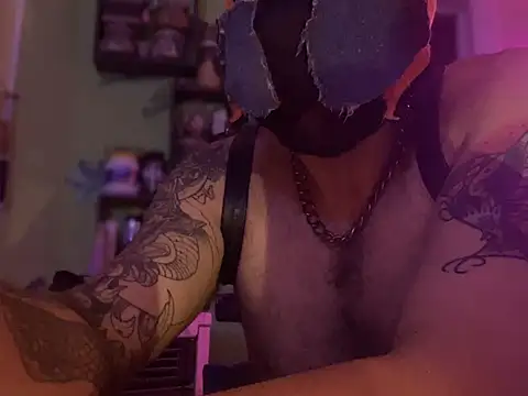 Snapshot of danix_wild_wolf chatting on May 30, 2026, 1:57 am danix wild wolf online show from May 30, 2026, 1:57 am