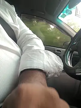 dam-her-boy online show from April 16, 2026, 11:44 am