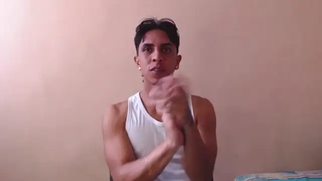 Snapshot of Monkey_uchiha777 chatting on October 7, 2025, 5:32 pm Monkey uchiha777 online show from October 7, 2025, 5:32 pm