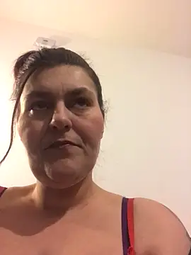 Curvy-Essex-Milf online show from March 21, 2025, 12:51 am