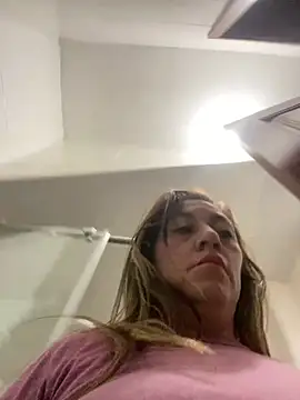 Luna-nevada online show from February 11, 2026, 10:09 am