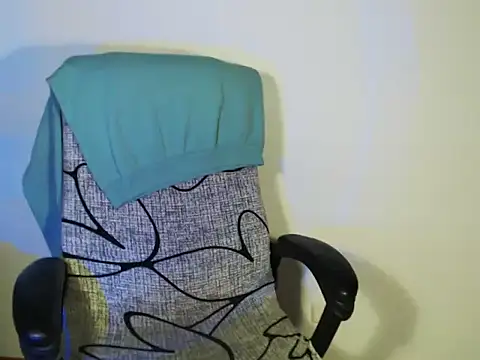 Hannah Kiim online show from March 9, 2026, 9:08 pm