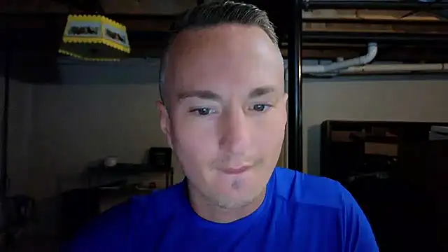 Snapshot of TheDaddy005 chatting on December 22, 2025, 3:09 pm TheDaddy005 online show from December 22, 2025, 3:09 pm