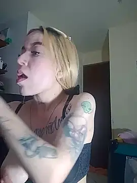 sara crushx online show from March 21, 2025, 7:33 am