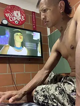 fumathebest25 online show from March 14, 2025, 5:38 am
