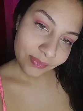 esmeralda jadees online show from March 18, 2025, 11:09 pm