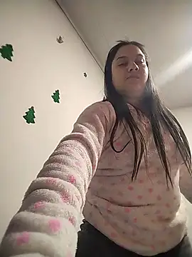 esmeralda jadees online show from November 25, 2025, 8:09 pm