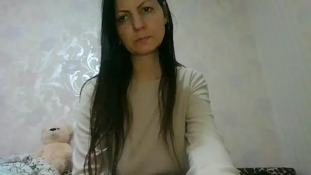 Snapshot of AliseWats chatting on May 6, 2026, 9:20 pm AliseWats online show from May 6, 2026, 9:20 pm