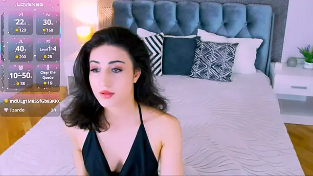 Maya Rogerss online show from March 31, 2026, 3:23 pm