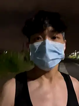 Snapshot of chipboo chatting on October 5, 2025, 4:05 pm chipboo online show from October 5, 2025, 4:05 pm