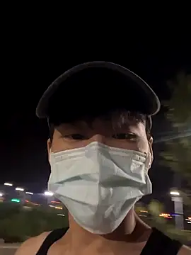 Snapshot of chipboo chatting on October 16, 2025, 3:46 pm chipboo online show from October 16, 2025, 3:46 pm