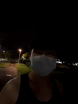 Snapshot of chipboo chatting on November 10, 2025, 2:05 pm chipboo online show from November 10, 2025, 2:05 pm