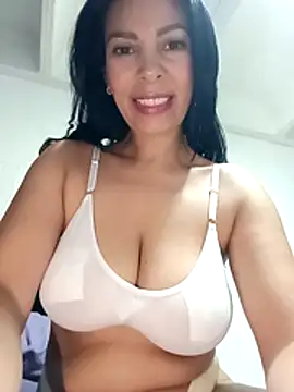 DaphneRosses online show from March 16, 2026, 2:10 pm