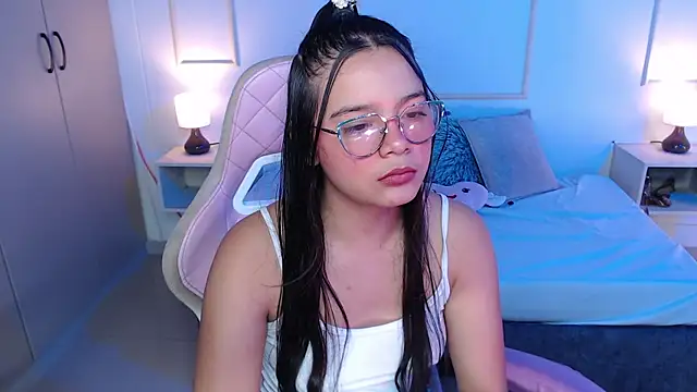 Snapshot of lilly_1948 chatting on March 15, 2025, 10:11 pm lilly 1948 online show from March 15, 2025, 10:11 pm