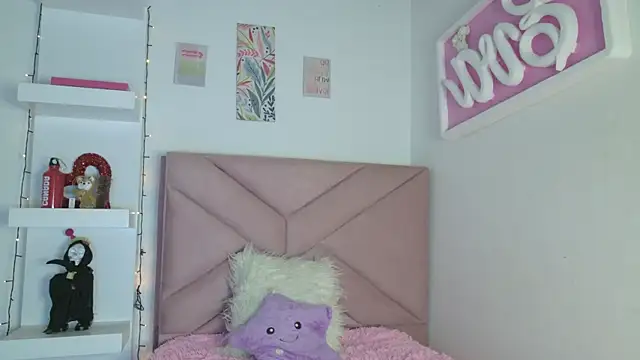 eva sin18 online show from April 1, 2026, 11:35 pm