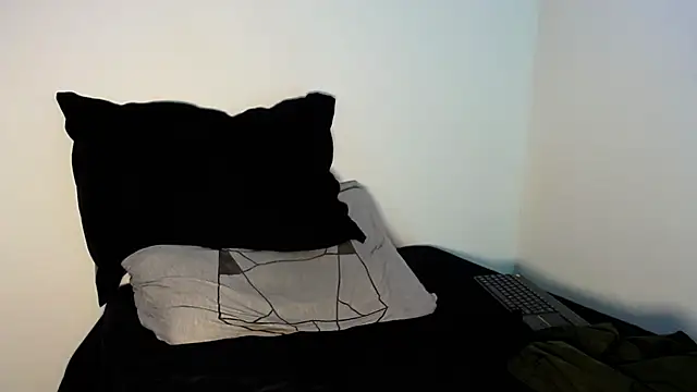 Nitsoyr online show from October 3, 2025, 10:40 pm