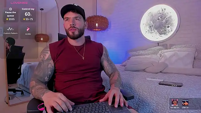 OLIVER COLT online show from March 9, 2026, 1:09 am