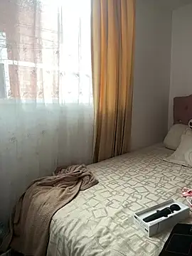 VictoriaGerard Pink online show from February 15, 2026, 9:55 pm