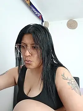 Snapshot of DaniPoison chatting on July 21, 2026, 7:27 pm DaniPoison online show from July 21, 2026, 7:27 pm